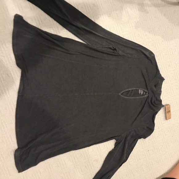 American Eagle Outfitters Tops - American Eagle Top